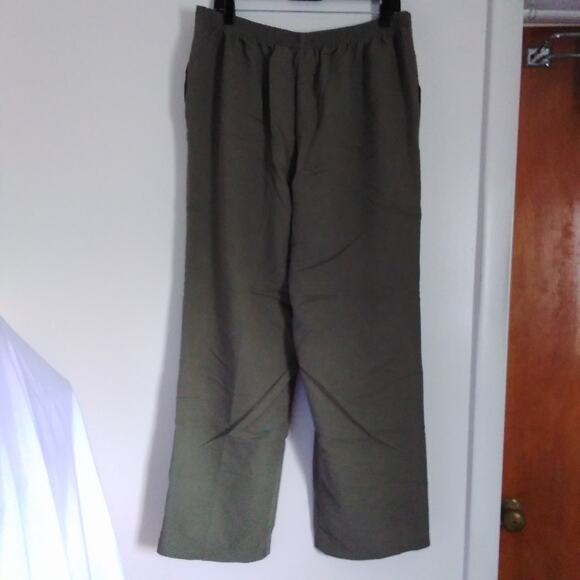 Alfred Dunner Green Pull on Elastic Back Pants size 14 - Picture 3 of 5